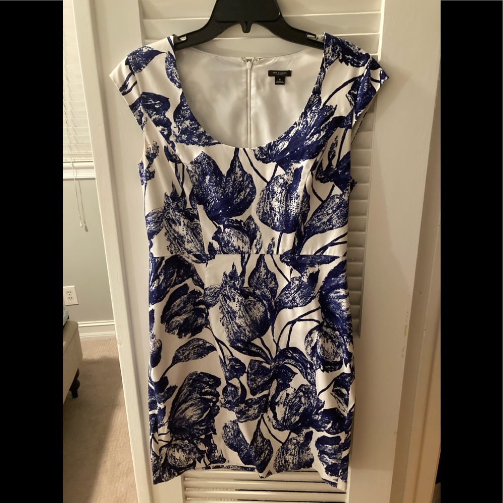 Floral fitted Ann Taylor dress